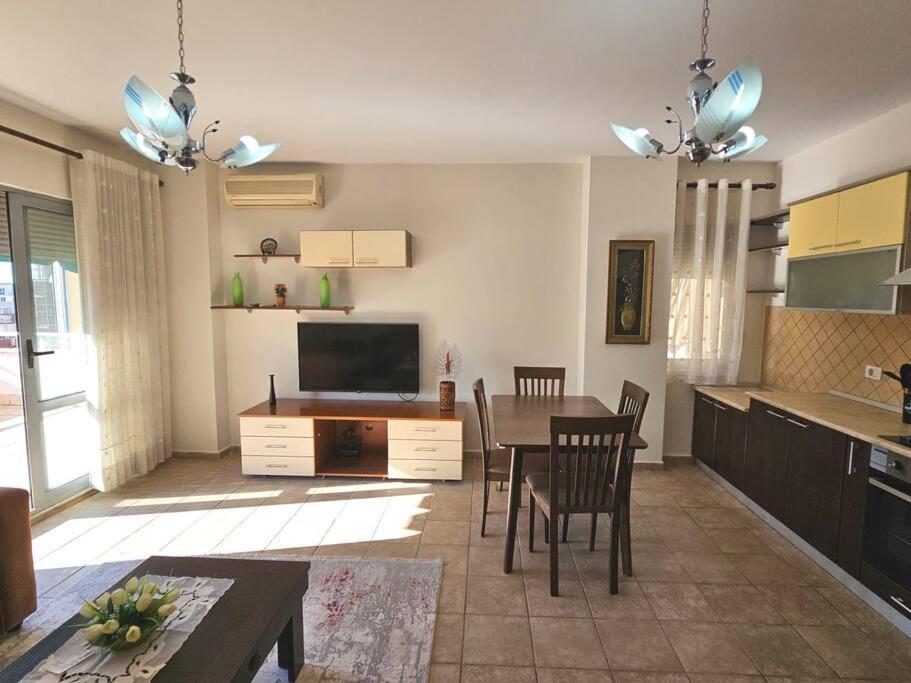 Central Apartment 티라나 외부 사진