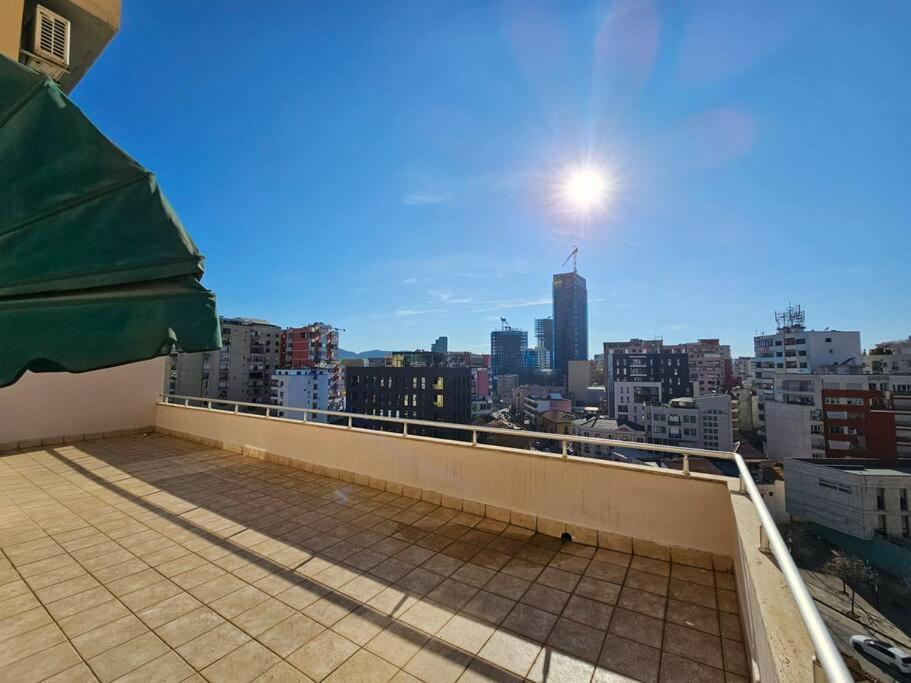 Central Apartment 티라나 외부 사진